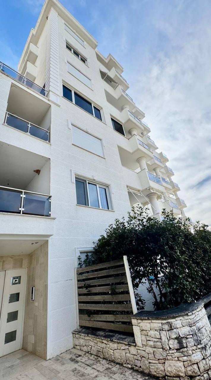 White Sea View Residence Sarande Exterior photo